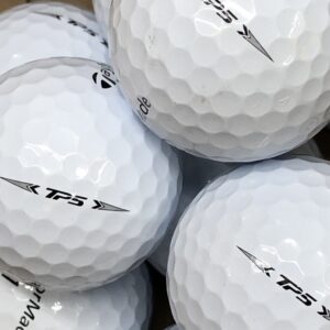 25 TAYLORMADE TP5 AAAA MODELL 2024